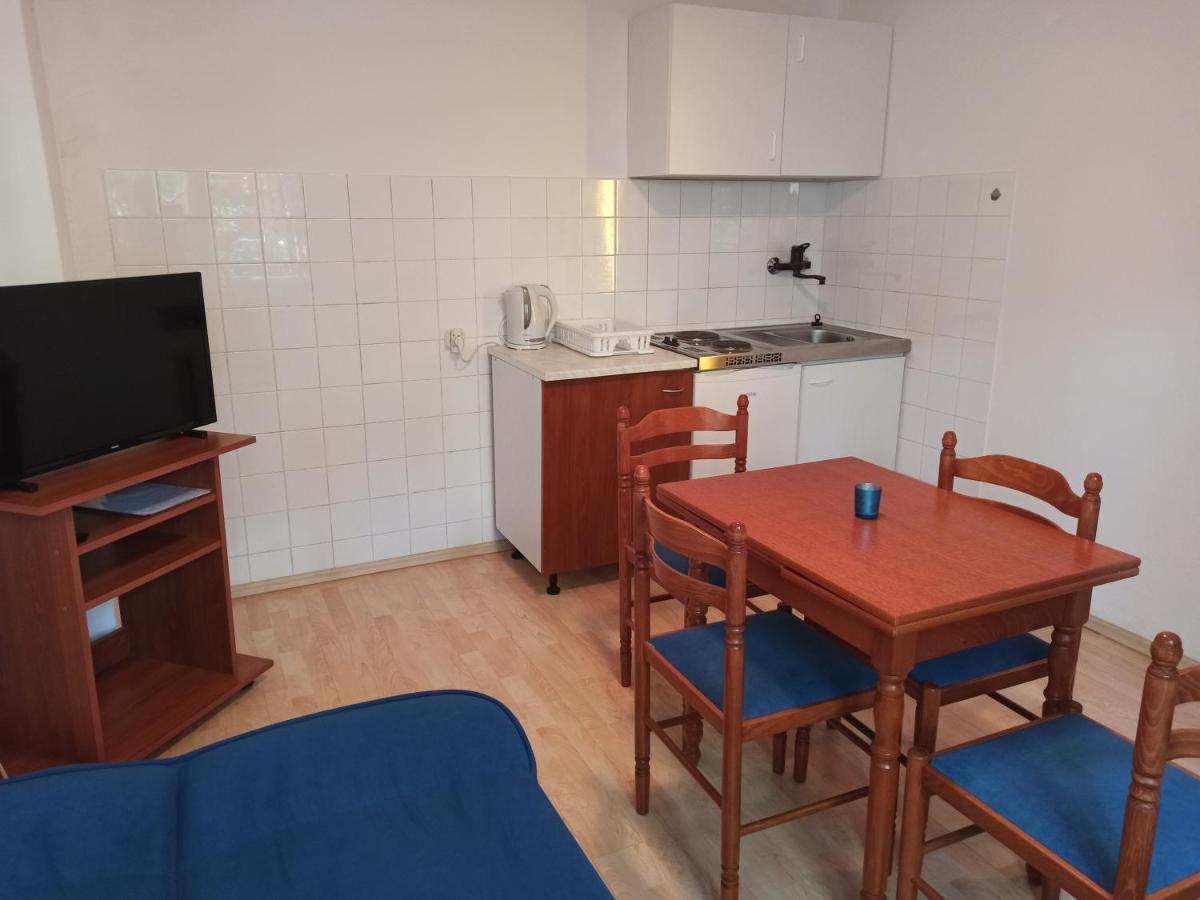 Apartments Kornati Ždrelac Екстериор снимка
